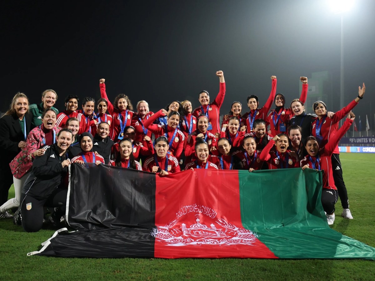 Las jugadoras afganas vuelven al campo para alzar la&nbsp;voz
